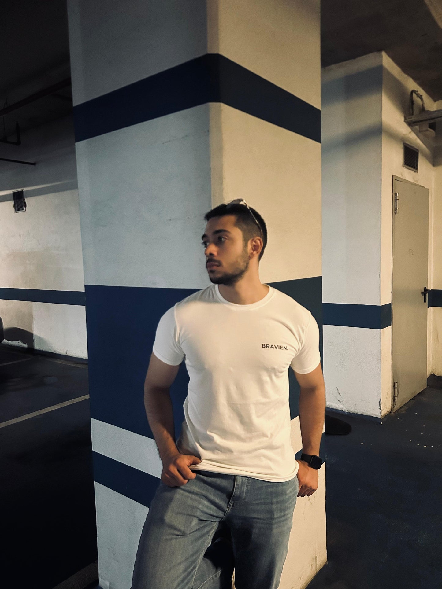 BRAVIEN Beyaz Basic T-Shirt