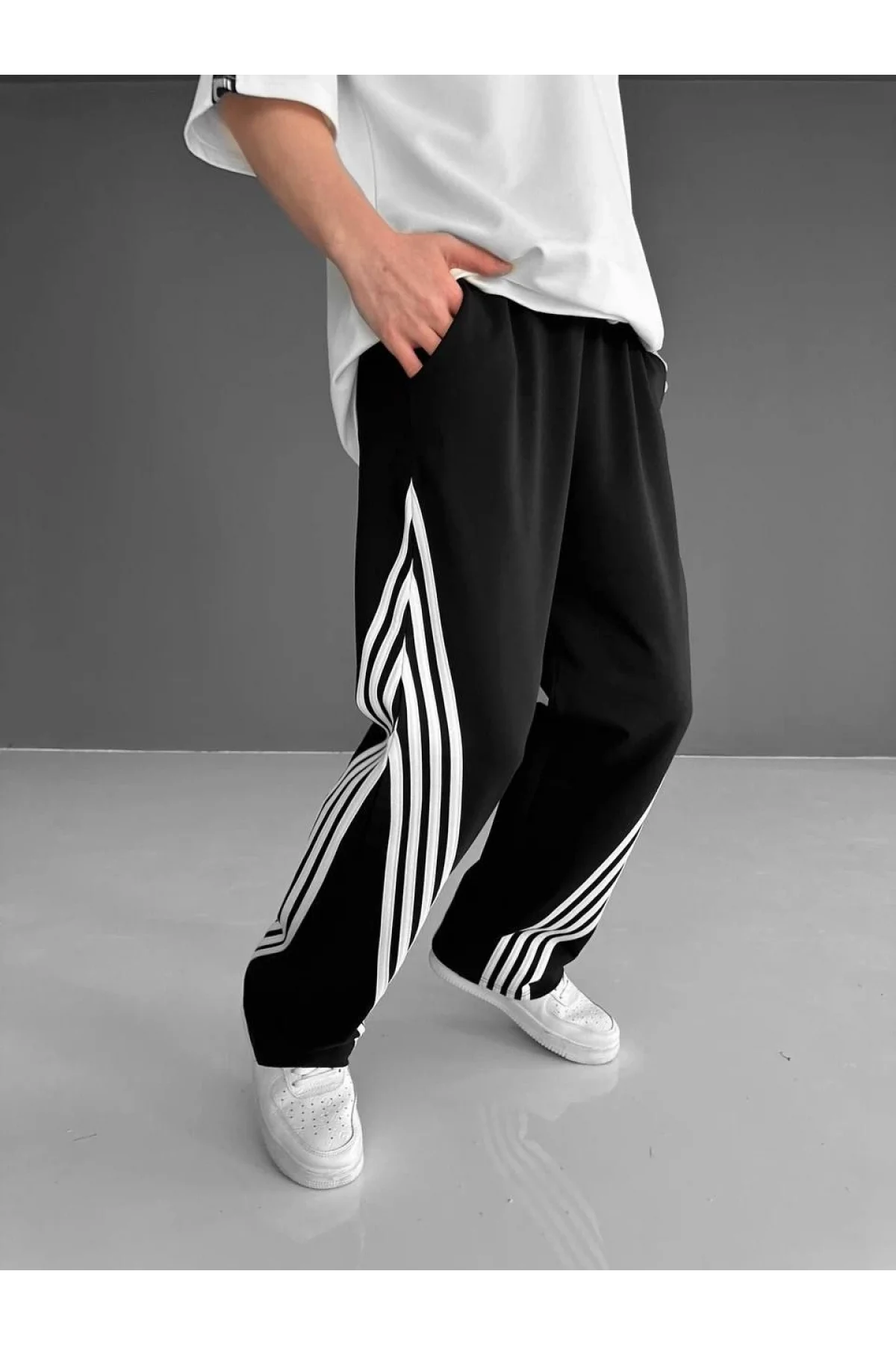 Erkek Oversize Şerit Baskılı Eşofman Altı